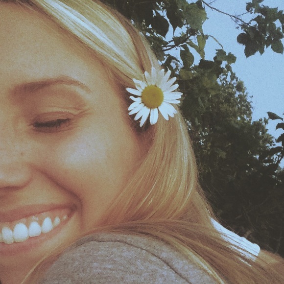 Meet your Posher, Kimberly - Picture 2 of 4